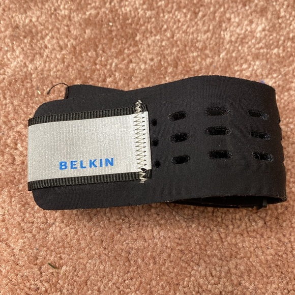 Bellkin Wristband for iPod Nano 6th generation - Picture 5 of 5